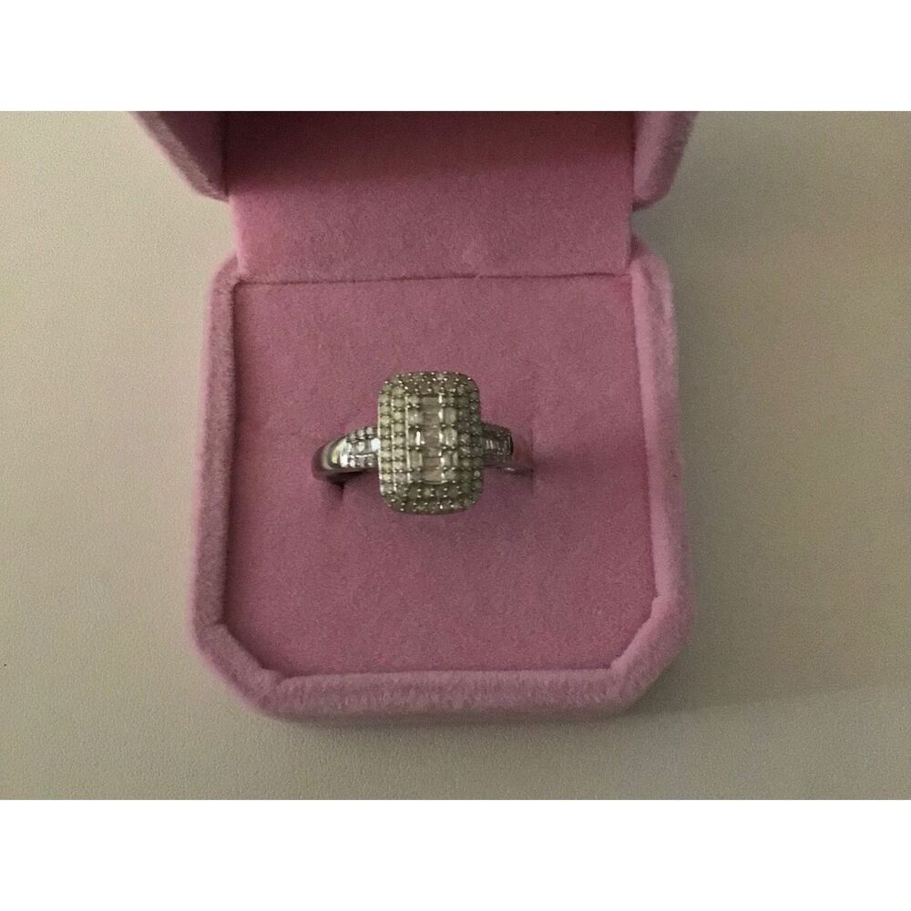 Gorgeous 1/2 Carat Baguette & Round Cut Genuine Diamond Cluster Ring Sz 9